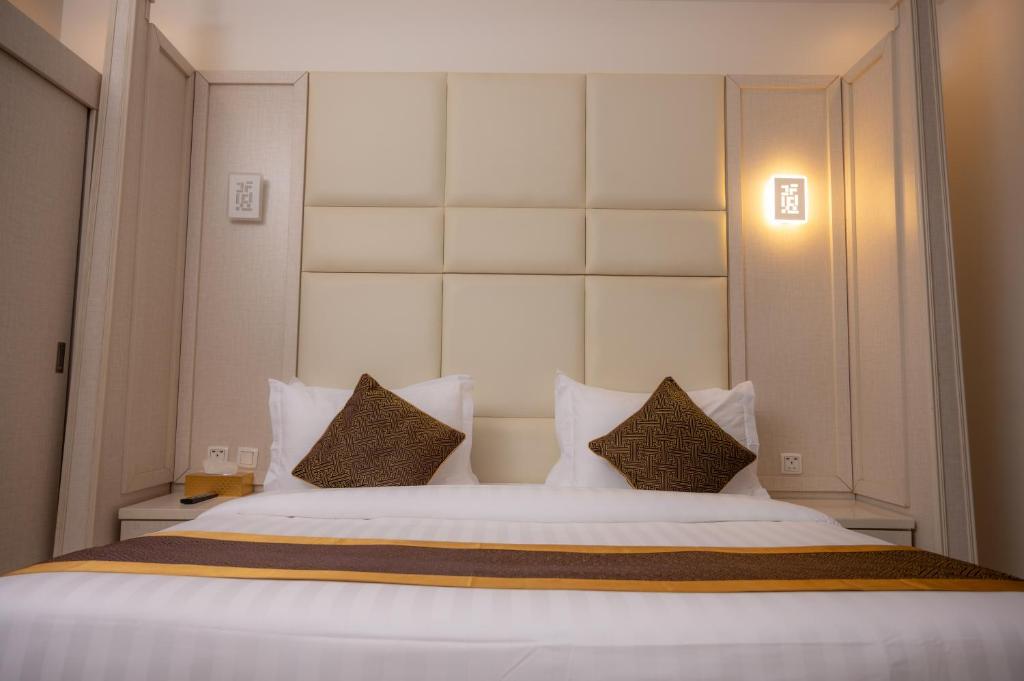 Junior King Suite