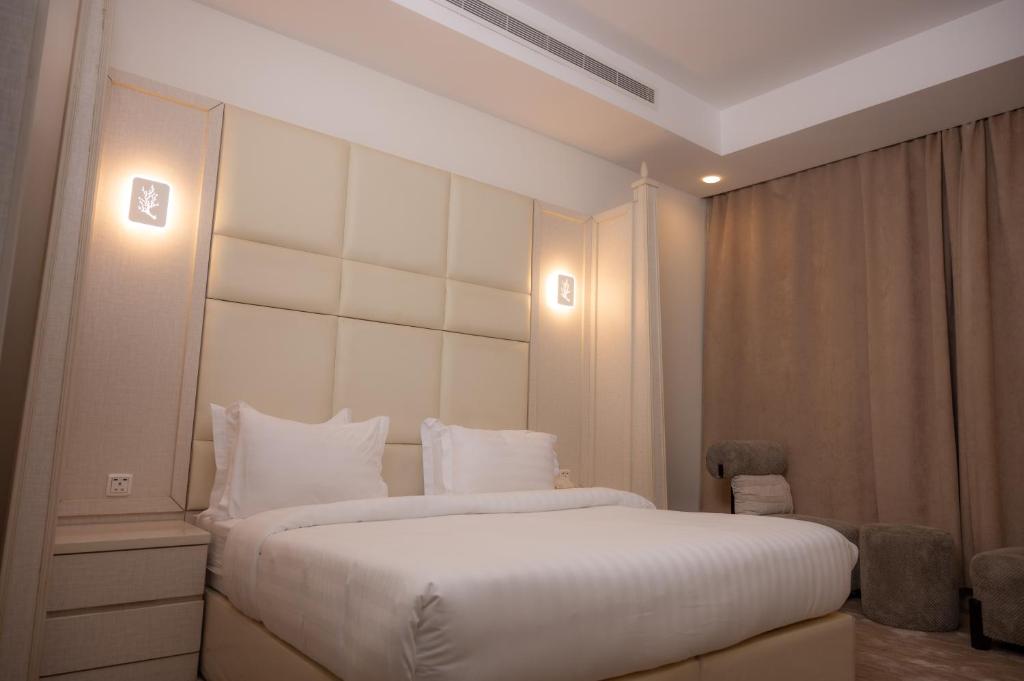 Junior King Suite