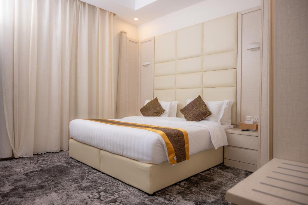 Two bedrooms Family Suite with living room
