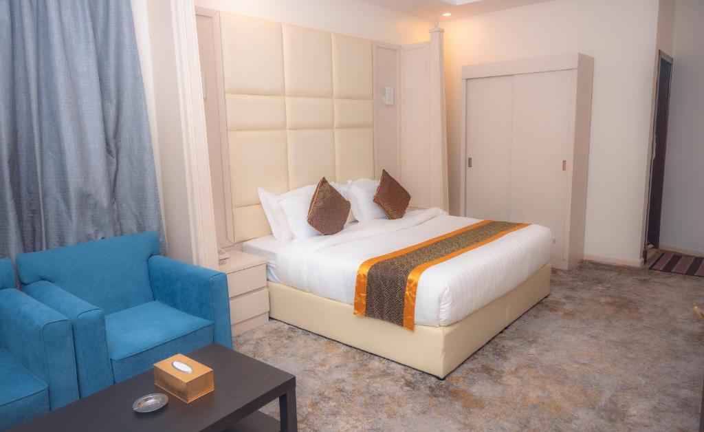 Junior King Suite